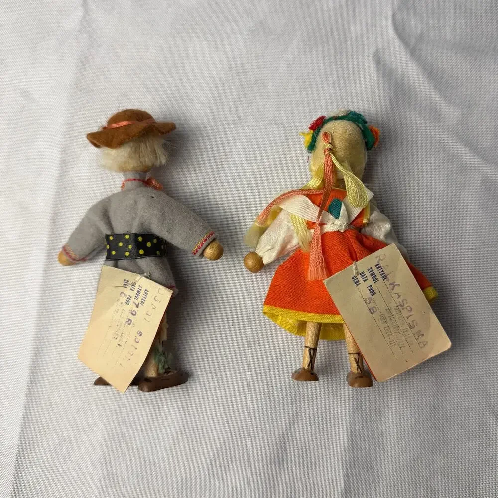 VTG Polish Gromada Wood Peg Dolls Pair Spisz Folk Costume Original Tags 1970s